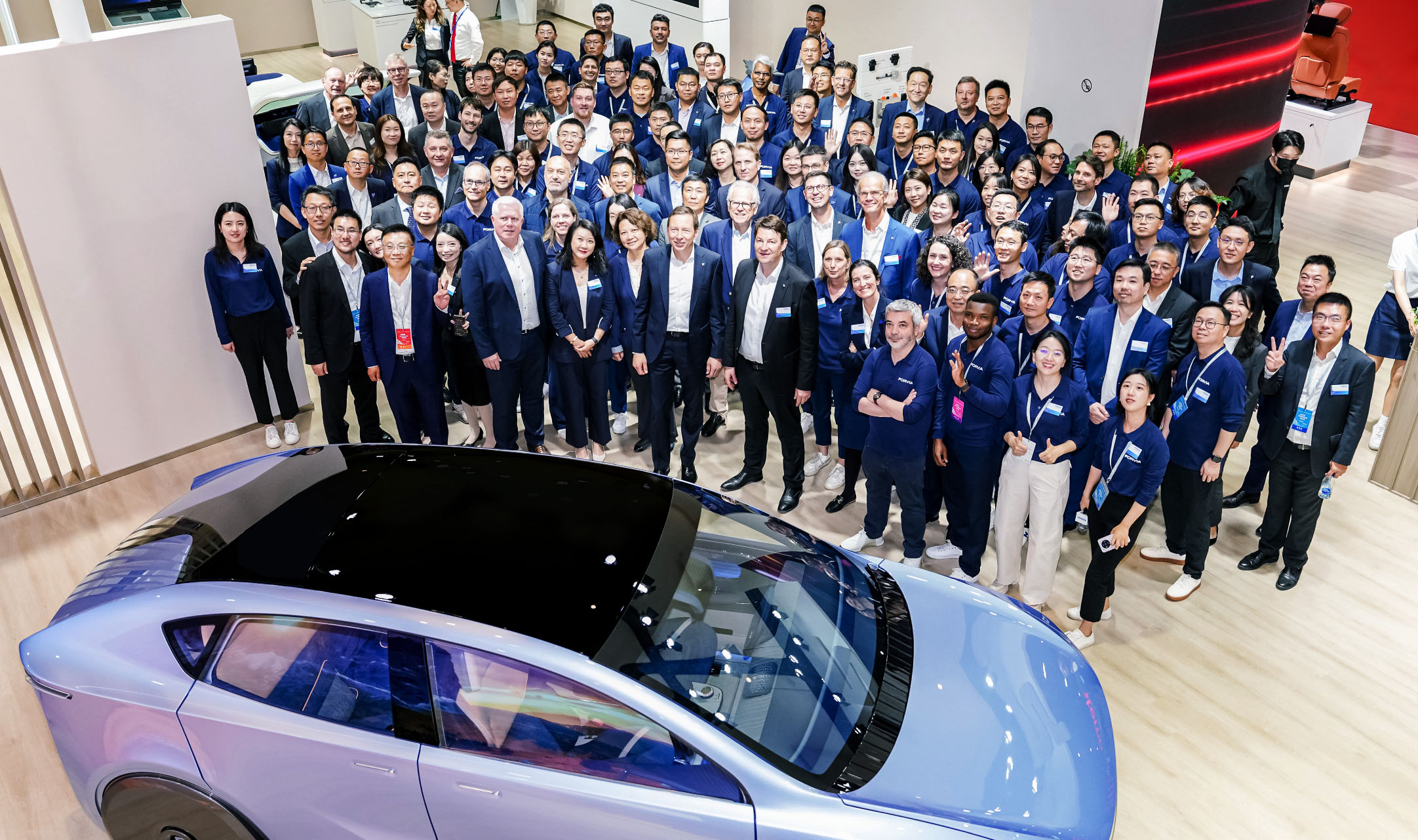 FORVIA佛瑞亚集团携9款全球首发展品亮相2025上海车展